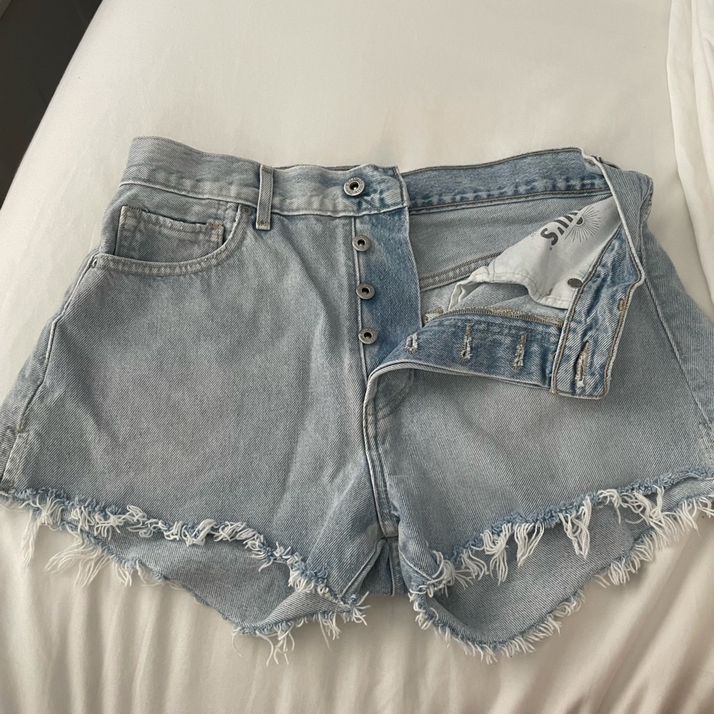 NWOT Levi’s Levi shorts NWOT